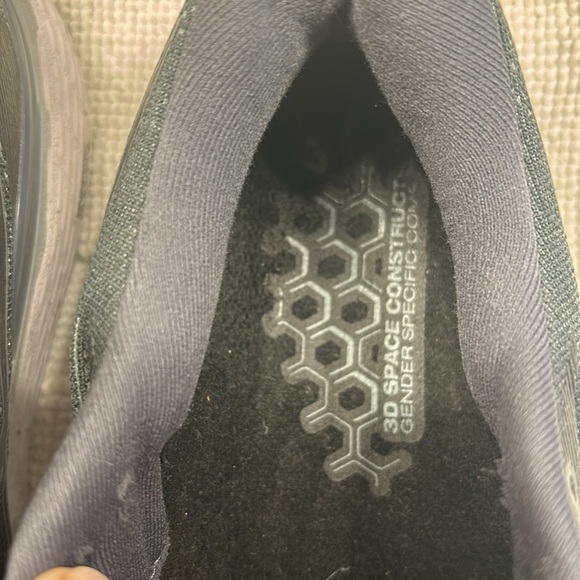 ASICS Gel-Kayano 28 men’s running shoes- excellent condition! - Picture 7 of 8